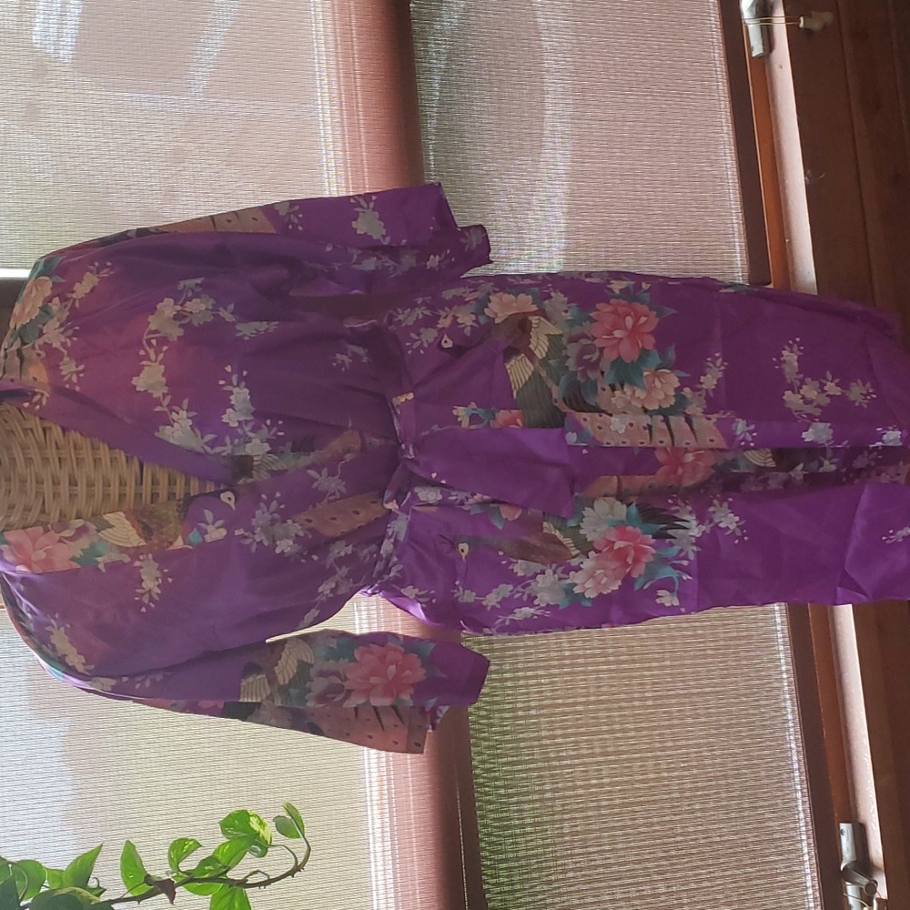 Short silk robe